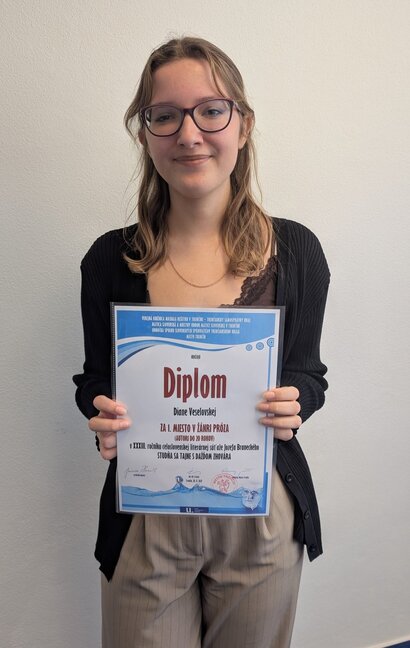 Studňa sa tajne s dažďom zhovára