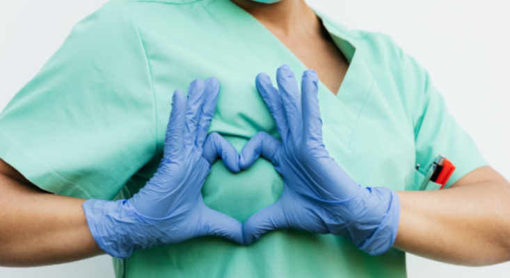 Praktická sestra (PS)